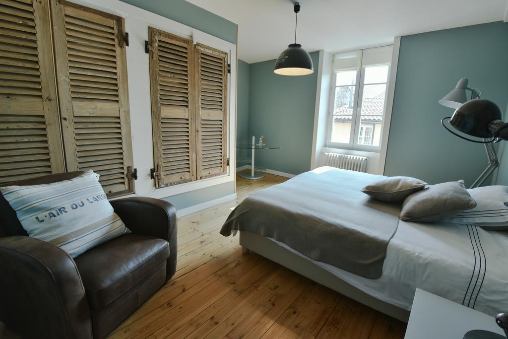 Les Parfums De Madeleine Bed and Breakfast Montbrison Eksteriør billede